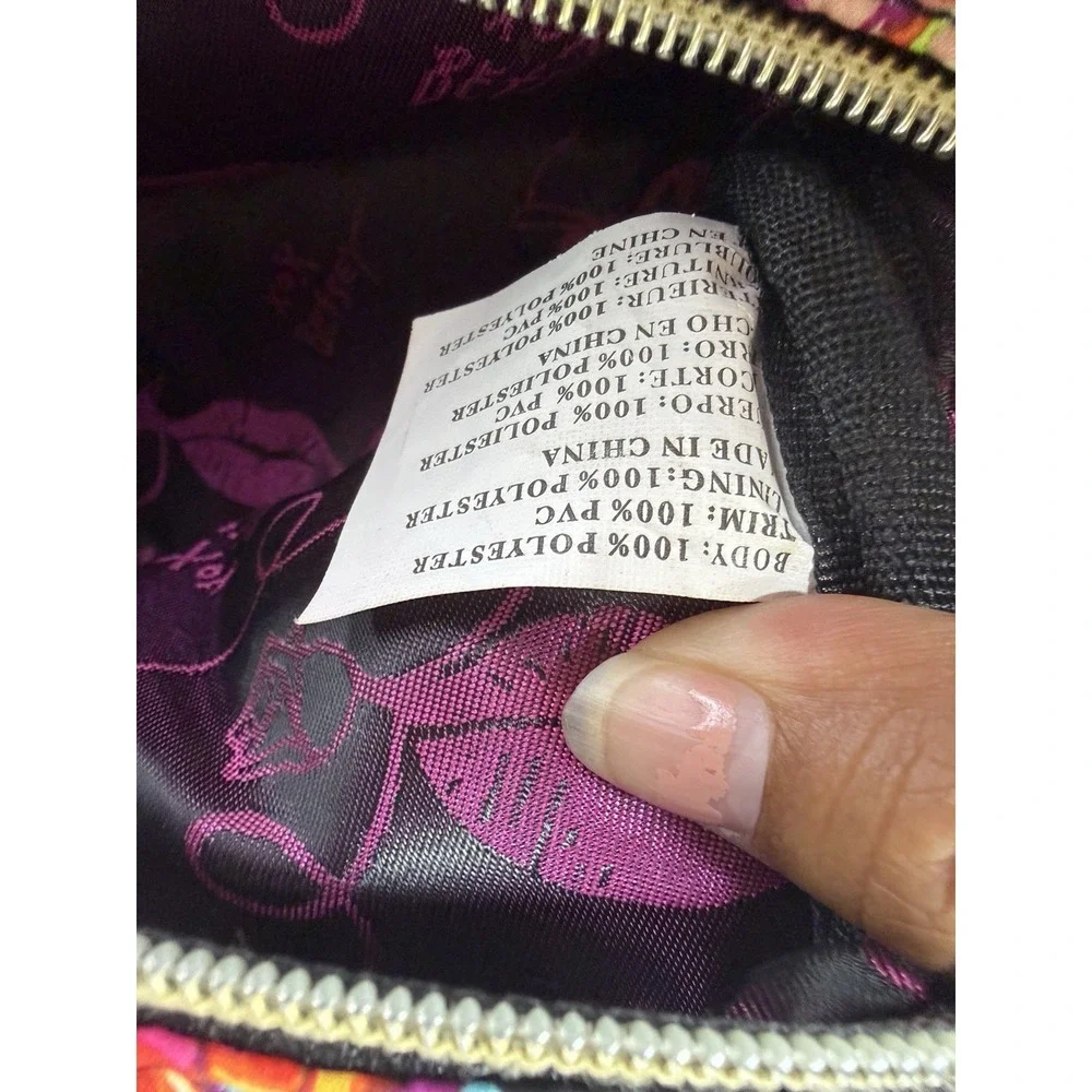 Betsey Johnson Floral Cosmetic Bag Black Multi Roses‎ Print make up Travel Case